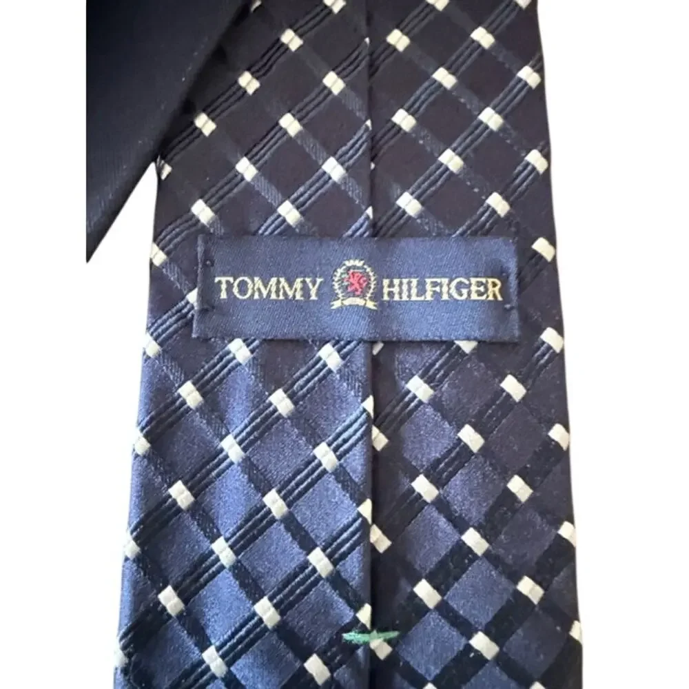 Tommy Hilfiger Silk Necktie Lot of 2 Red & Blue Patterned Ties - Picture 3 of 5